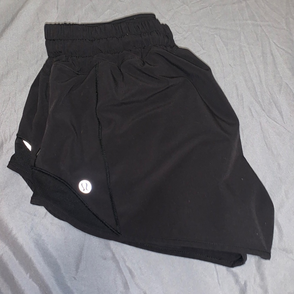 LULULEMON hottie hot shorts